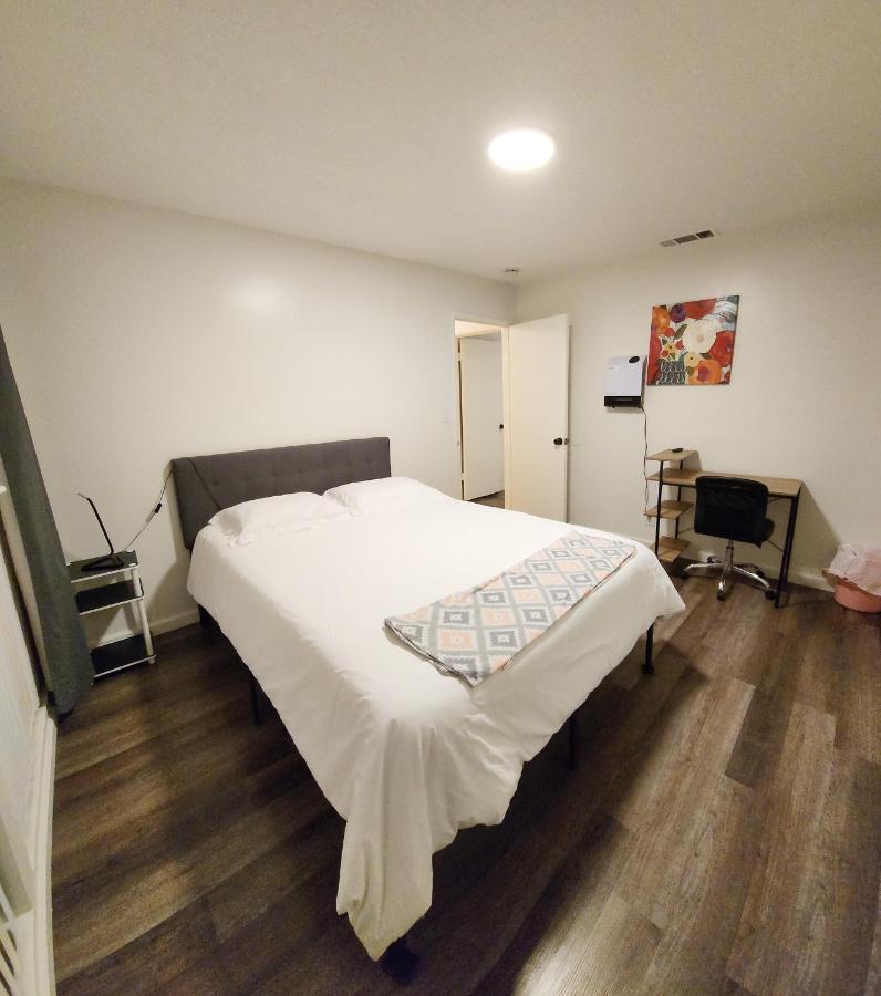 Centrally Located, 4X Queen, 300 Mbps Internet With Backyard! Hemet Extérieur photo